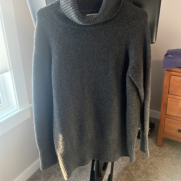 Grey Tunic - Picture 2 of 2